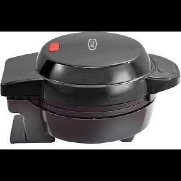 Bella - Mini Waffle Maker - Black : PREOWNED, BUT GREAT CONDITION. NO DAMAGES - Picture 8 of 13